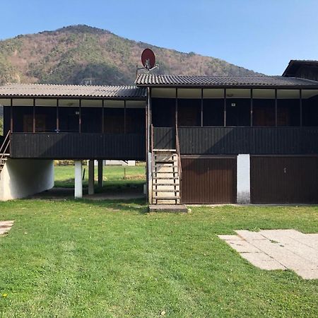 Bungalow Al Lago Val Maria-Pur Bagian luar foto